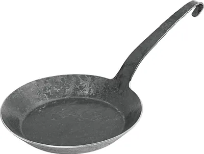 Zdjęcie produktu dla Patelnia TURK kuta na gorąco z płaskim uchwytem hakowym Ø24cm czarna