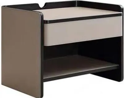 Obrázok produktu pre Nočný stolík do spálne moderný drevený béžový luxusný nábytok