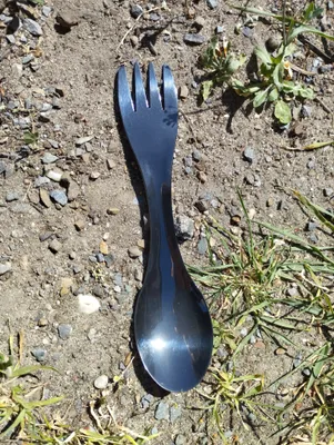 Produktbild von Göffel schwarz Outdoor Spork Besteck Gabel Löffel mit Nylontasche