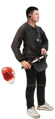 Obrázek produktu pro Benzínová motorová pila, zdvihový objem 43 cm³, výkon 1,25 kW, nastavitelná teleskopická rukojeť 2,4–3,5 m, řetěz z manganové oceli, řezací šířka 12 palců