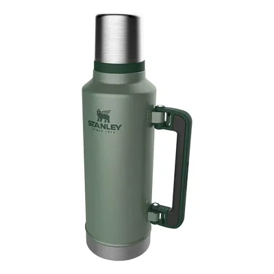 Produktbild von Stanley Classic Vakuum-Flasche 2 Liter Grün Legendary Thermoskanne Mehrfarbig (65,90)