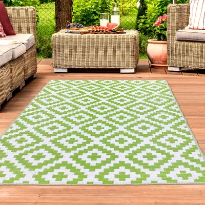 Image de Tapis réversible pour l'intérieur et l'extérieur, vert et blanc, dimensions : 150 x 220 cm