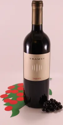 Produktbild von Südtiroler Lagrein HF 0,375 lt. - 2024 - Kellerei Tramin