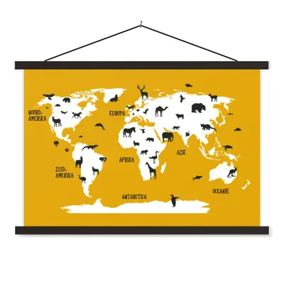 Produktbild von MuchoWow® Textilposter Weltkarte Kinder - Tiere - Gelb 60x40 cm mit schwarzem Rahmen - Hölzernes