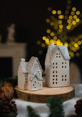 Produktbild von Keramik LED Haus - Lichthaus silber glitzer 2er Set