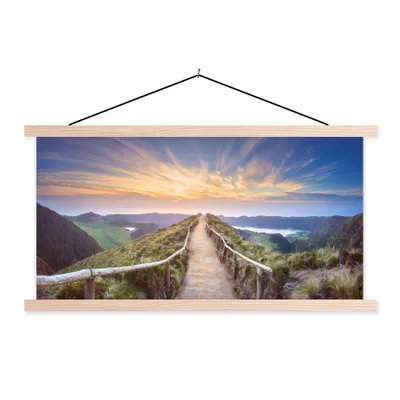 Produktbild von MuchoWow® Textilposter Berge - Natur - Weg 120x60 cm mit holzfarbenen Rahmen - Klemmleiste