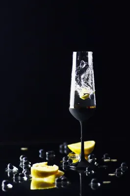 Produktbild von Casa Padrino Luxus Champagnerglas 6er Set Schwarz / Gold Ø 6,5 x H. 26,5 cm - Handgefertigte und handbemalte Champagnergläser - Hotel & Restaurant Accessoires - Luxus Qualität