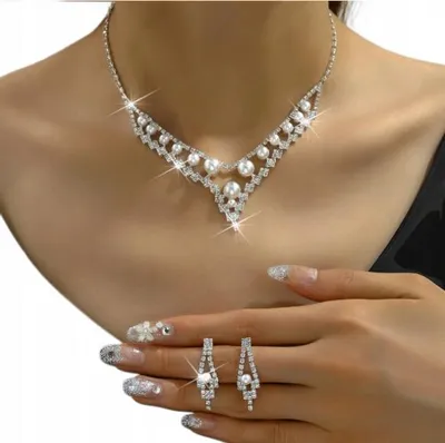 Produktbild von Damen Schmuckset Kette und Ohrringe aus Zinklegierung - Silber mit Zirkonia und Perlen