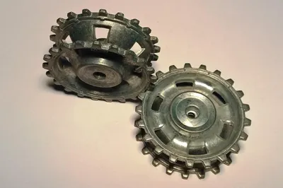 Produktbild von 48-083 Metall-Antriebsräder Panzer III, Sturmgeschutz III