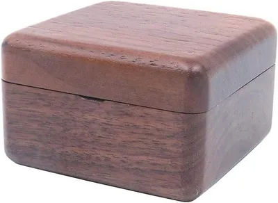 Imagen del producto de Caja de madera de nogal , de 6x6x3,8 cm, ideal para guardar anillos de compromiso y de boda