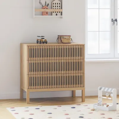 Produktbild von Petite Amélie Kommode Japandi  - Natur - Mit einem Soft-Close-Mechanismus
