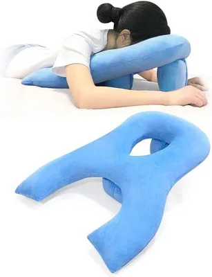 Produktbild von Famanu Massagekissen für die Bauchlage - Komfortables Kissen mit Armloch