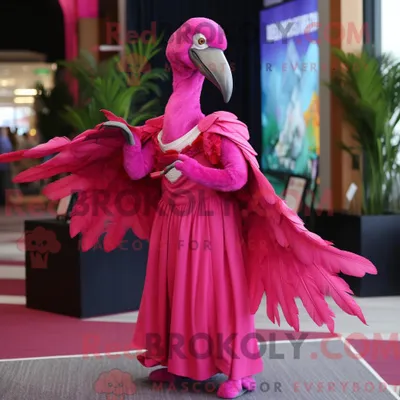 Produktbild von Maskottchenfigur REDBROKOLY eines magentafarbenen Flamingos mit Empire-Kleid und Schals