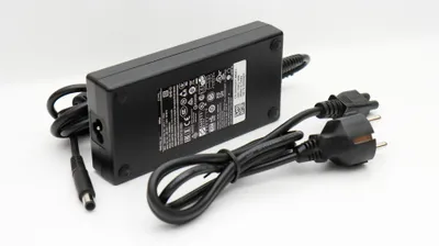 Produktbild von DELL Netzteil, 180W, 19,5V, 03XYY8