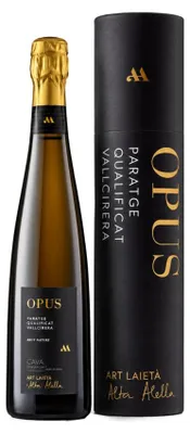 Immagine prodotto di Cava Alta Alella Opus Paratge Qualificat Vallcirera, confezione regalo, annata 2022. Spumante, Spagna. Spumante, 75.00 cl, 12.0%