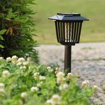 Productafbeelding van Zonnepaneel-aangedreven muggenvanger met LED-lamp