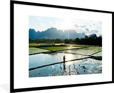 Produktbild von MuchoWow® Gerahmtes Poster Die erstaunliche Landschaft eines Reisfeldes 90x60 cm - Poster mit Schwarzem Bilderrahmen Wandposter Rahmen Foto Bilder - Wanddekoration - Fotos