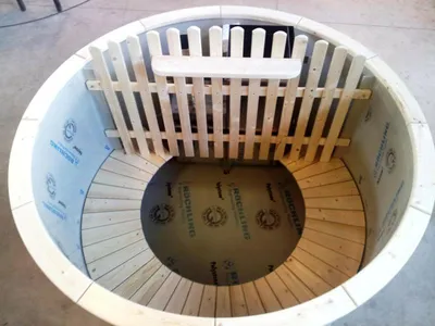 Produktbild von Wellnesspool Whirlpool Blubberbad Badefass Spa-Bad Erholungsbecken