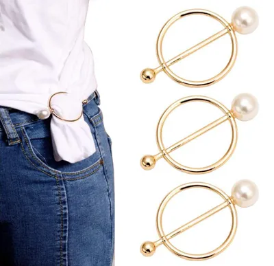 Productafbeelding van VASANA: Gouden zinklegering, parels, ronde sjaalclips, sjaalketting, gesp, zijde