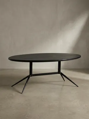 Gesamteindruck des eleganten schwarzen Couchtisches 90x50x35 cm, der zeitgemäßes Design mit natürlichen Materialien vereint_#sku_SAFWL6.845#