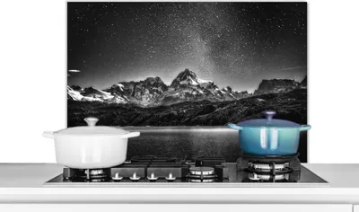 Produktbild von KitchenYeah®  Spritzschutz Küche - Küchenrückwand - Wandschutz für Herd und Spüle - Sternenhimmel - Berg - Nacht 80x55 - Alu-Dibond (Alternative zum Spritzschutz aus Glas) - Hitzebeständig - Herdsprit