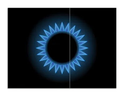 Produktbild von Wallario Herdabdeckplatte aus Glas, Größe 70 x 52 cm 2-teilig, Motiv Flamme Gasherd bei Nacht
