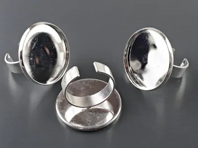 Produktbild von Vintageparts 2 Ringrohlinge silberfarben für 23 mm Cabochons