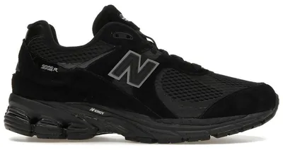 Image de New Balance 2002R, modèle en mesh noir et détails métalliques - Taille EU 40