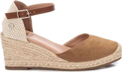 Obrázok produktu pre XTI Platform Sandals 140746-07 in Beige color size 39