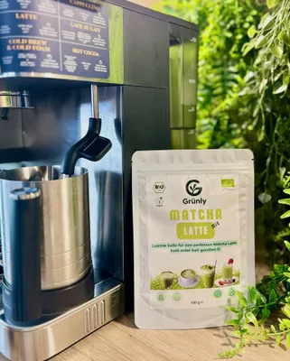 Produktbild von Grünly Matcha Latte Mix 100g – Japan Matcha mit Kokosblütenzucker