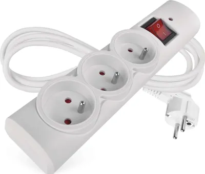 Přepěťová ochrana – 3 zásuvky, 1,5 m, bílá