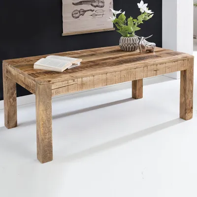 Obrázok produktu pre Konferenčný stolík FineBuy z masívneho mangového dreva, 110 cm · obdĺžnikový stolík do obývačky v rustikálnom štýle · svetlý stolík z masívneho dreva s výraznou kresbou dreva