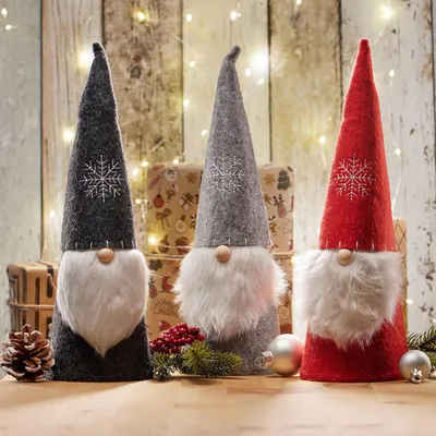 Produktbild von COM-FOUR® 3x Weihnachts-Wichtel für die Weihnachtsdeko - winterliche Figur als Dekoartikel - niedliche Tischdeko oder als Raumschmuck