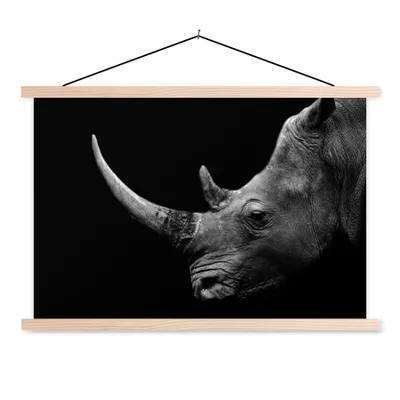 Produktbild von MuchoWow® Textilposter Nashorn - Tiere - Schwarz - Weiß - Porträt 120x80 cm mit holzfarbenen Rahmen - Aufhängeset