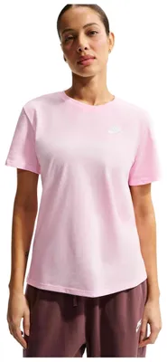 Obrázok produktu pre Tričko Nike Club Essentials pre Dámske