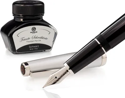 Immagine prodotto di Set penna stilografica Cleo Skribent Classic in metallo nero, penna stilografica a cartuccia e 30 ml di inchiostro nero