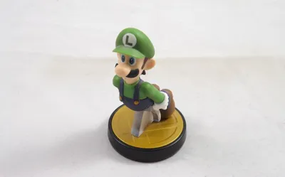 Immagine prodotto di Nintendo Amiibo Super Smash Bros. N. 15 Figura di Luigi Wii U / New3DS