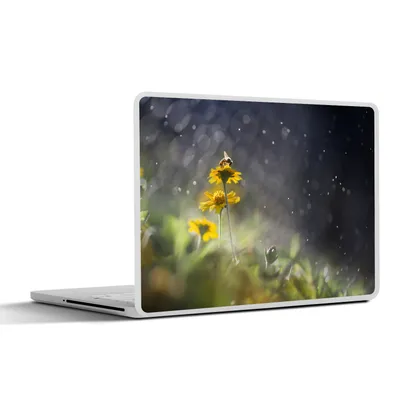 Produktbild von MuchoWow® Laptop Aufkleber Sticker Cover Blumen - Biene - Regen 40x30 cm - Laptop Dekoration - Selbstklebend