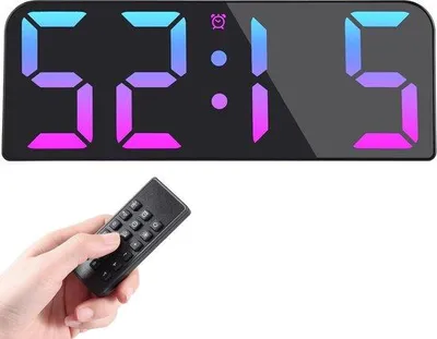 Produktbild von 95-Zoll Digitale Wanduhr mit USB und Fernbedienung - RGB-Farbauswahl, Uhrzeiten und Countdown