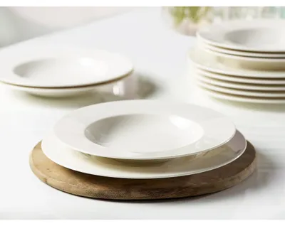 Produktbild von vivo - Villeroy & Boch Group – Basic White Tafel Set 12tlg.EC – Premium Porcelain – Art.-Nr. 1952777611 – EAN 4003686352063 – Vorteilset 2 Stück – inkl. 4 Edelstahl-Trinkhalme