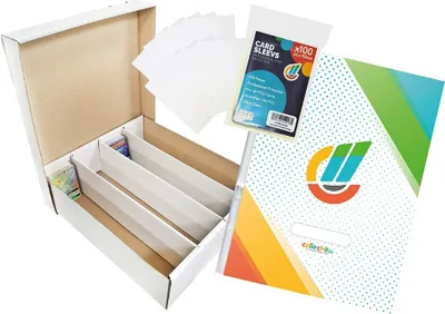 Produktbild von Starter-Bundle mit Riesen Deck-Box - Aufbewahrung (weiß) für 4000 Karten + 10 Kartentrenner (kompatibel mit Magic / Pokemon / YuGiOh Karten) + 100 collect-it Hüllen + Sammelmappe