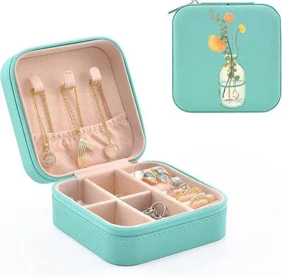 Produktbild von Famanu Schmuckkästchen für Reisen - Kunstleder, Mini Schmuckbox, Tragbarer Organizer für Ringe, Halsketten und Ohrringe