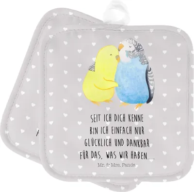 Produktbild von Mr. & Mrs. Panda Topfuntersetzer Wellensittich Liebe - Grau Pastell - Geschenk, Topflappenset, Topflappen, Set, topfhalter, Kochlappen, Paar, Freundin, Verknallt, Umarmen