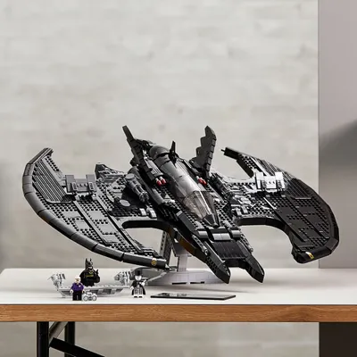 Produktbild von LEGO 76161 BATMAN 1989 Batwing Sammlerset für Erwachsene mit exklusiven Minifiguren