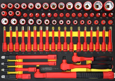 Produktbild von KS TOOLS 3/8"+1/2" Isolierter Steckschlüssel-Satz mit Drehmomentschlüssel in Schaumstoffeinlage 72tlg. - 117.6172