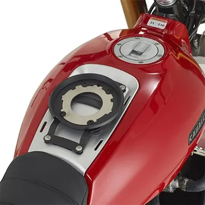 Productafbeelding van Givi bevestigingssysteem BF43 voor tanktassen, geschikt voor Fantic Caballero Scrambler 125-250-500 (modeljaren 2018 tot 2022)