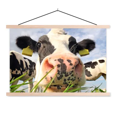 Produktbild von MuchoWow® Textilposter Kuh - Bauernhof - Gras - Tiere 60x40 cm mit holzfarbenen Rahmen - Bilder