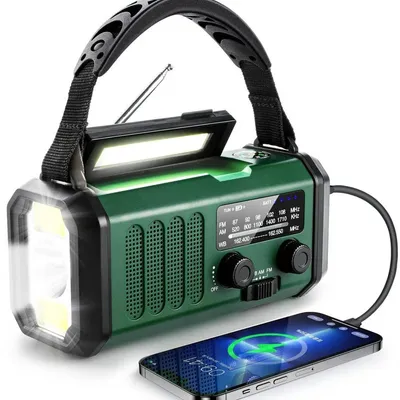 Produktbild von Notfallradio DAB+/UKW – Solar & Handkurbel – 10000mAh Powerbank – Tragbares Kurbelradio mit Taschenlampe – Wasserdicht (Dunkelgrün)