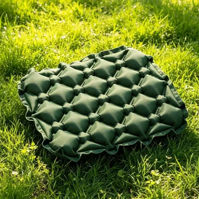 Produktbild von Aufblasbares Sitzkissen mit integrierter Pumpe, tragbar, 150 kg Tragkraft, für Camping und Outdoor-Aktivitäten