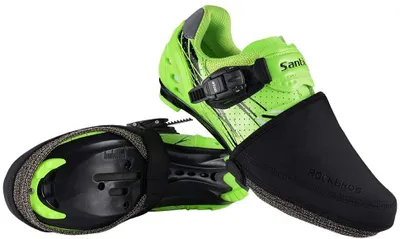 Immagine prodotto di ROCKBROS Copriscarpe da ciclismo, idrorepellenti e antivento, per uomo e donna, colore nero (taglie 39-45)